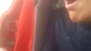 Divi pusaudži ir kalpone Dubultā Iespiešanās