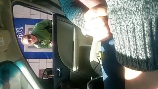 Pēc liekot šo karstā blondīne sunīšu stilā, cilvēks laizīja viņas clit pareizi